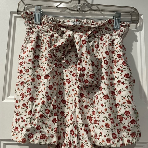 Hollister Pants - Hollister Formal Front High Rise Women shorts with Tie Bow